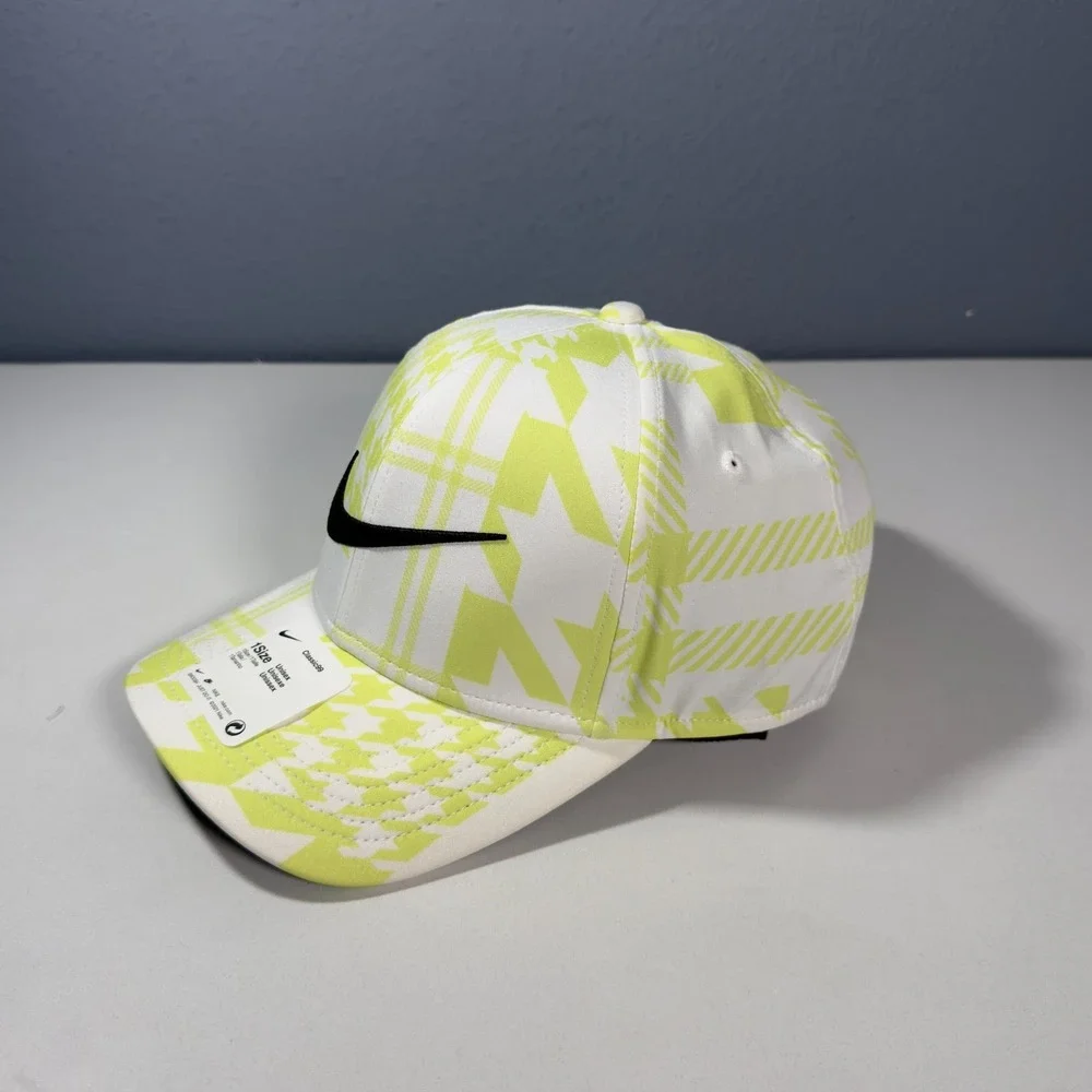 Nike Arobill CLC99 Cap DA3386 Lightweight Sweat-wicking Fabric Classic Plaid NWT